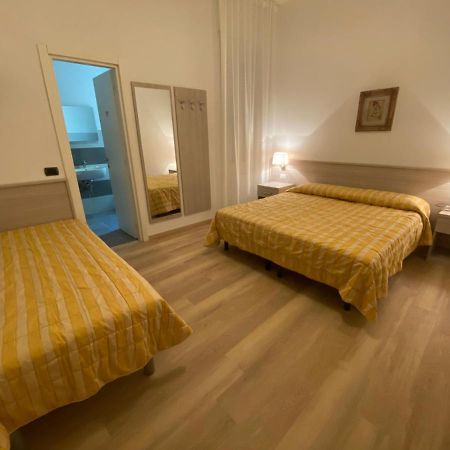 Hotel Rio Alassio Buitenkant foto