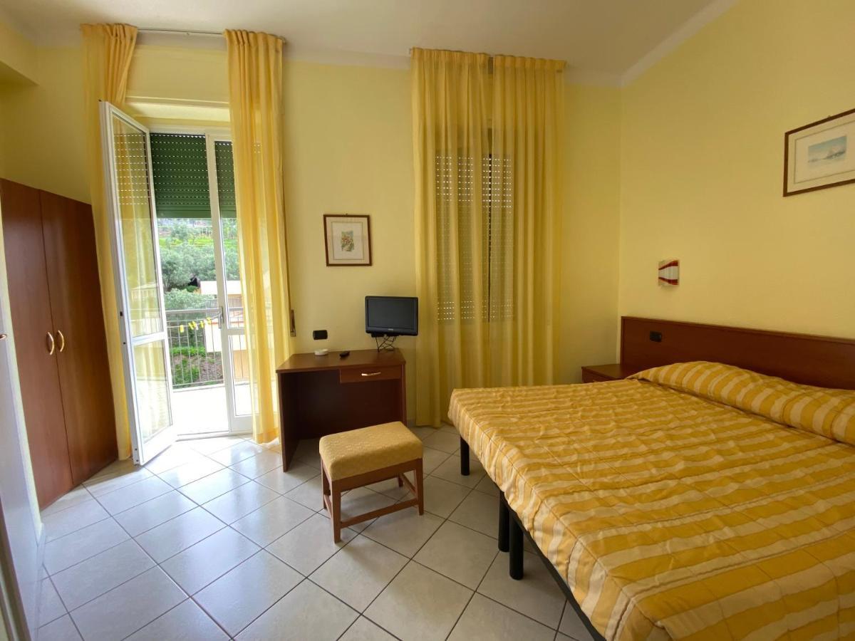 Hotel Rio Alassio Buitenkant foto