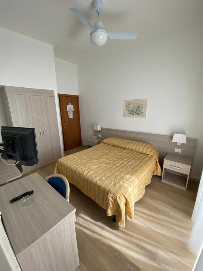 Hotel Rio Alassio Buitenkant foto